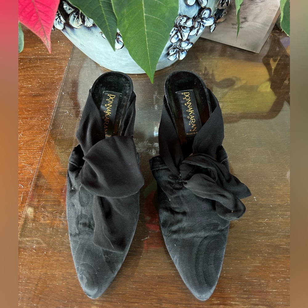 Vintage Donna Karan  8 1990sSilk Kitten Heel Mules